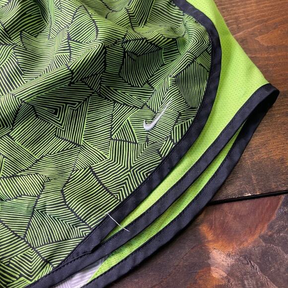 Nike Dri Fit Action Green Canopy Tempo Lined Running Shorts Women’s Medium - Picture 4 of 7